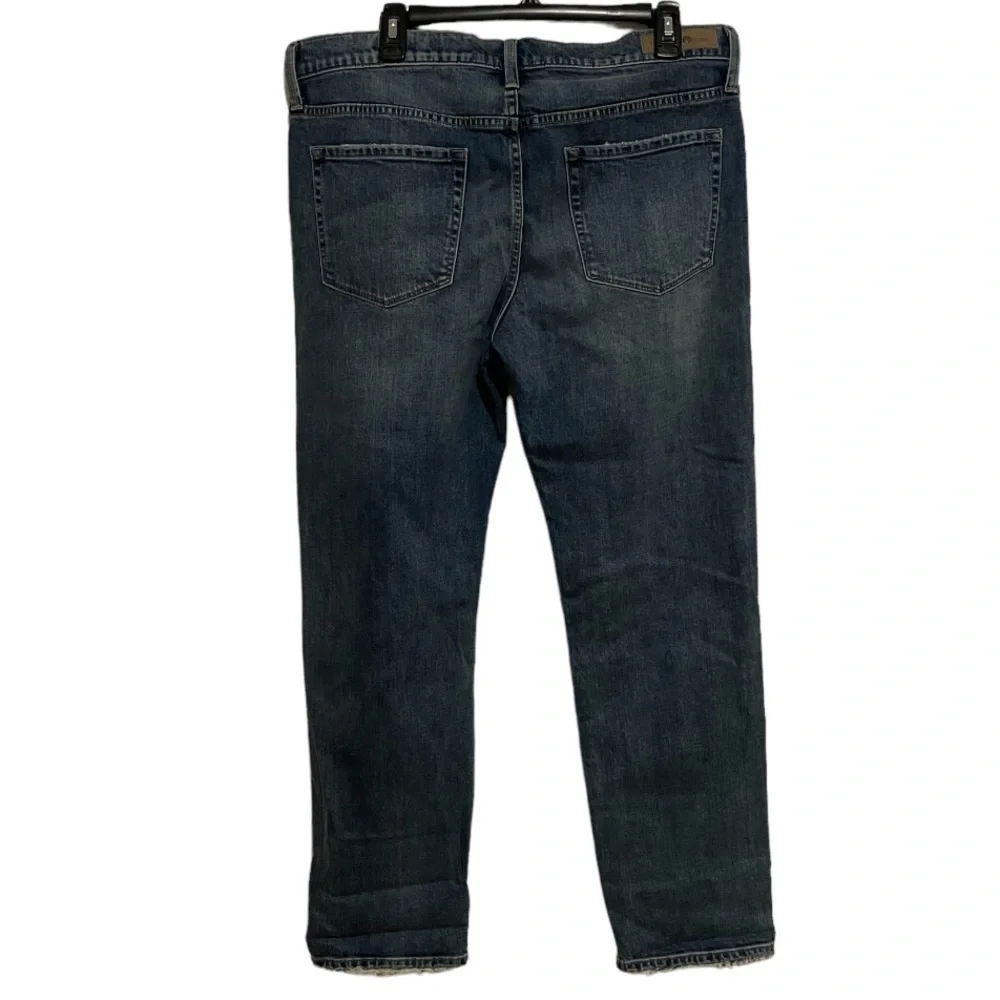 Treasure & Bond Mid Rise Relaxed Distressed Jeans Size 29 - Picture 6 of 9